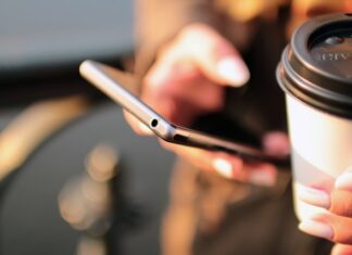 Jak skopiować kontakty z telefonu na komputer?