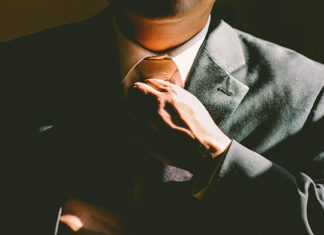 Zalety kupowania odzieży używanej