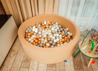 Basen z kulkami dla niemowlaka
