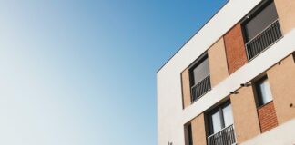 Jakie materiały budowlane są najlepsze na elewacje?