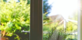 Jakie okna wybrać do mieszkania?
