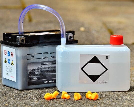 Jaki akumulator do silnika 10 benzyna?