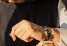 Koraliki z kamieni do bransoletek – jak wybrać idealne minerały i stworzyć wyjątkową biżuterię handmade? koraliki z kamieni